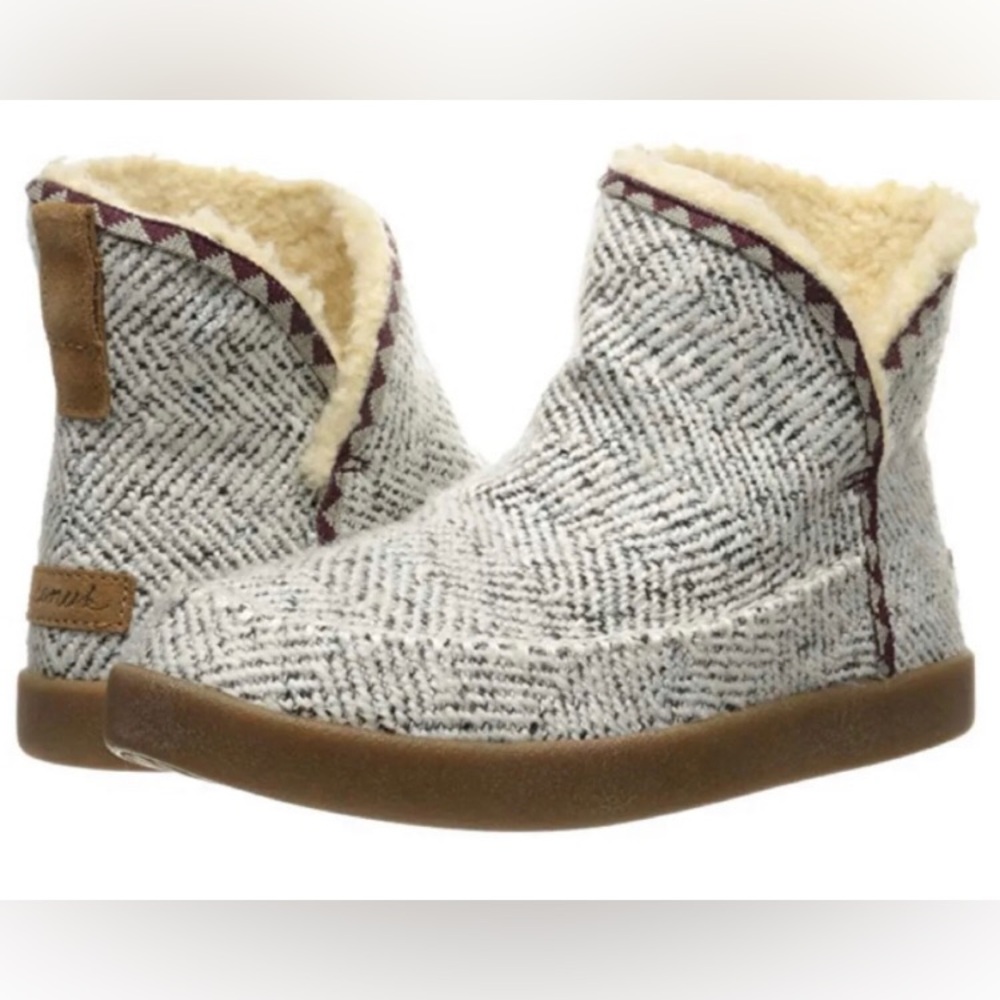 Women’s Sanuk Cush N’ Blaze Chukka Winter Booties